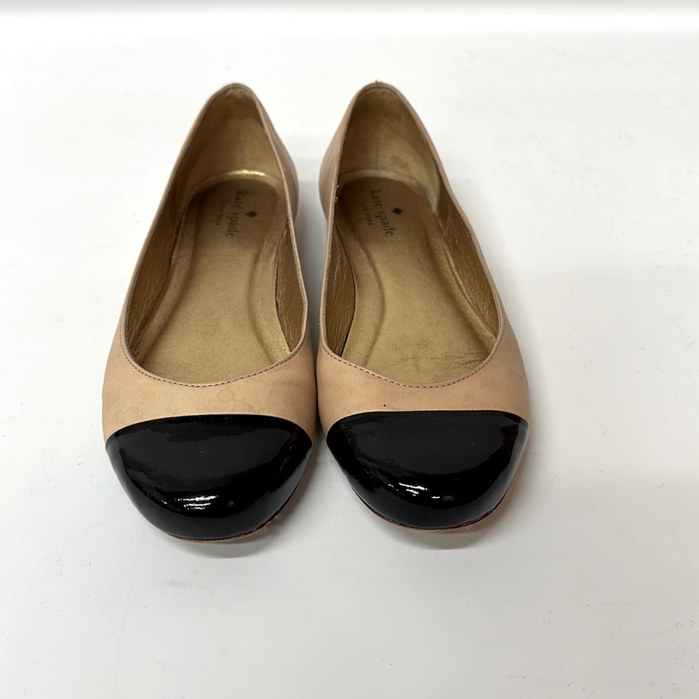 Kate Spade flats, size 8 women’s.